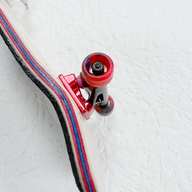 what is fingerboarding