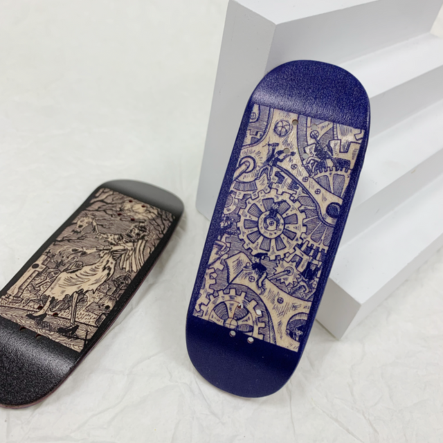 Premium Pro Fingerboard Deck - Engraved Gremlins