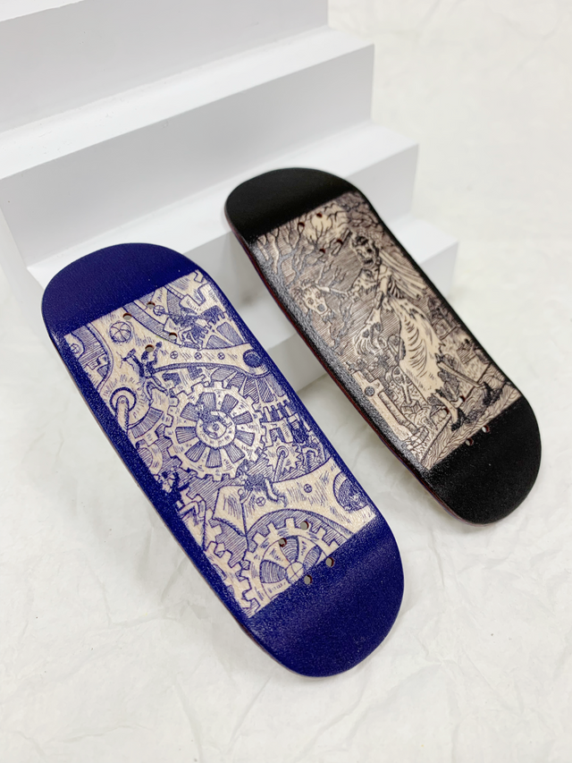 Premium Pro Fingerboard Deck - Engraved Gremlins