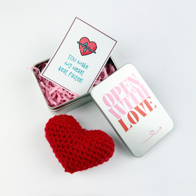 Premium Pro Fingerboard Deck - Love Heart (Gift Box)