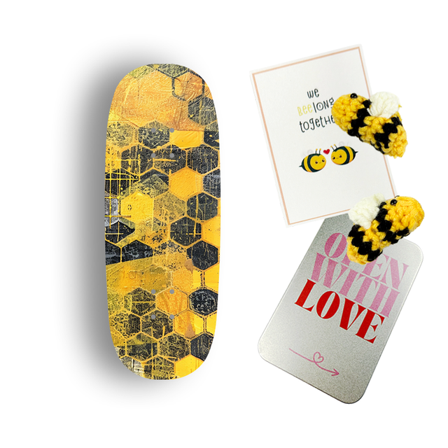 Premium Pro Fingerboard Deck -Bee (Gift Box)